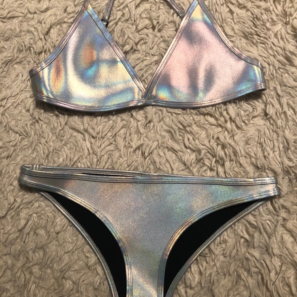 Hoaka Swimwear bikini set w/ 2 bottoms NEVER WORN!